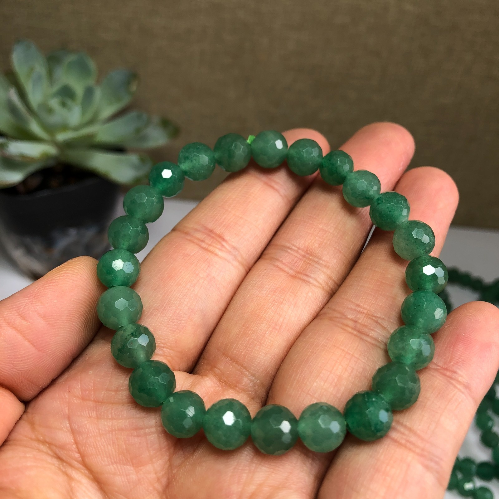 5Pcs Wholesal Natural Aventurine Quartz bracelets Crystal ball sphere facet 8mm