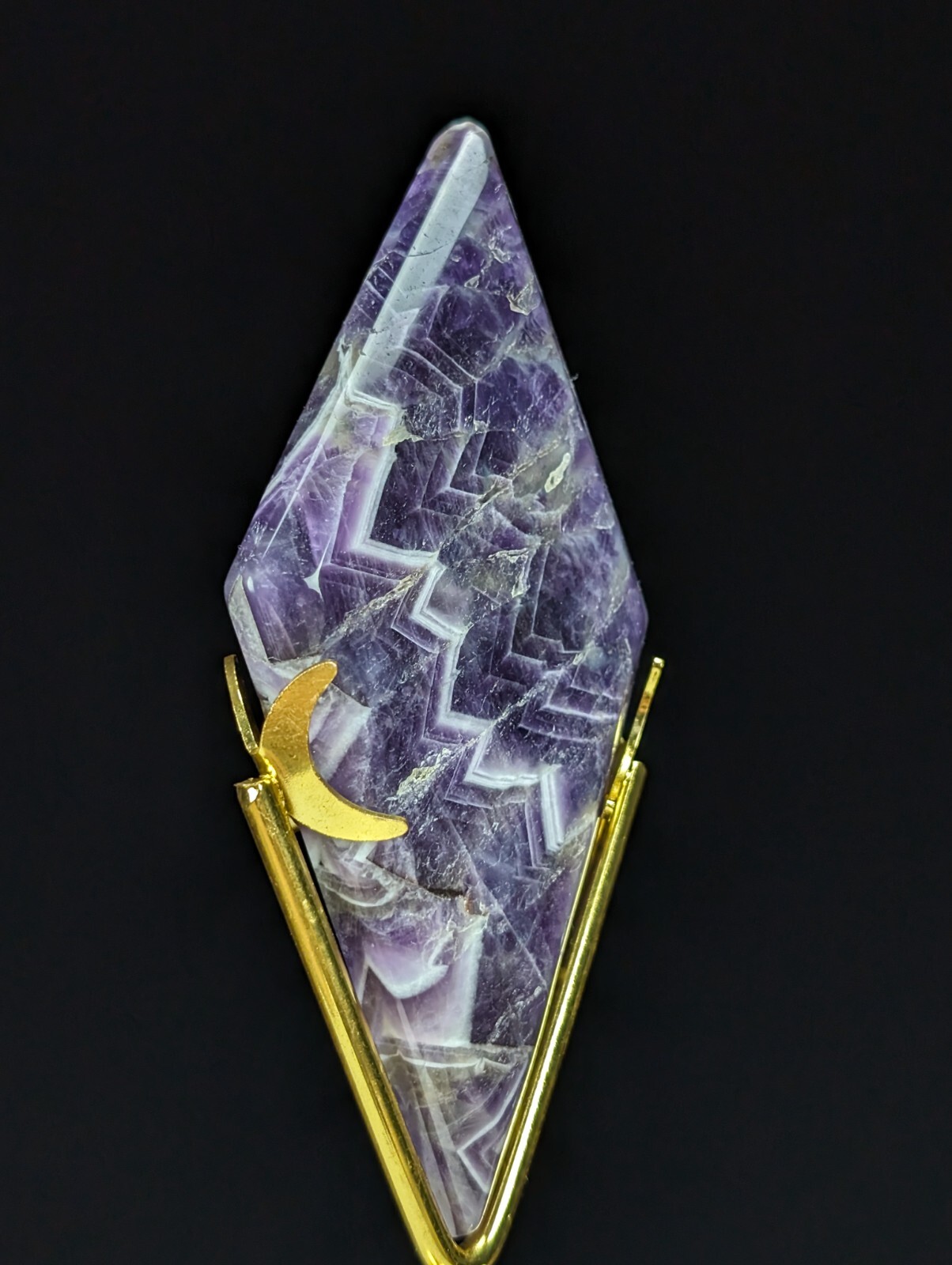 Chevron Amethyst Carving Dream Diamond Rhombus Crystal Gemstone Chakra Mineral