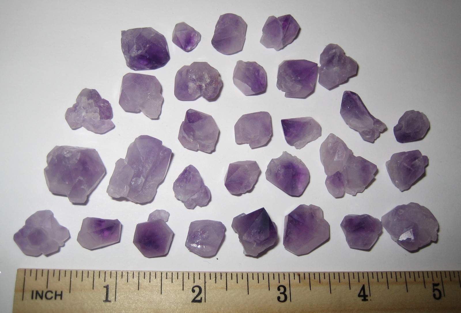 30 SMALL NATURAL ROUGH 0.4″- 0.6″ LIGHT PURPLE AMETHYST CRYSTALS ~ 61.4g *7