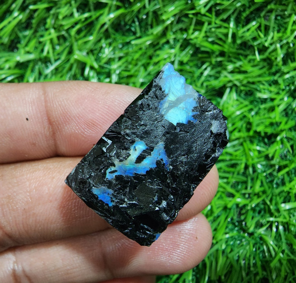 Fantastic Huge White Rainbow Moonstone Rough 74 Crt For Jewelry Loose Gemstone
