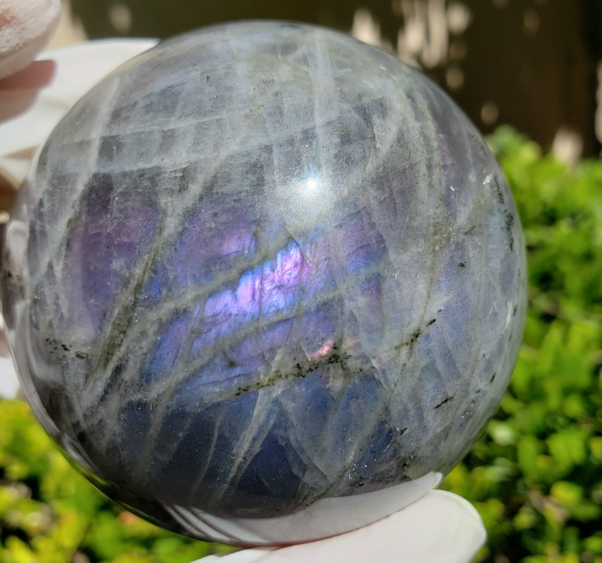 2.7″ Labradorite Mineral Crystal Iridescence Sphere Ball Orb Flash, 458g or 1 lb