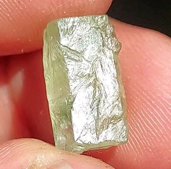 RARE UNUSUAL GREEN DT EMERALD FROM ETHIOPIA