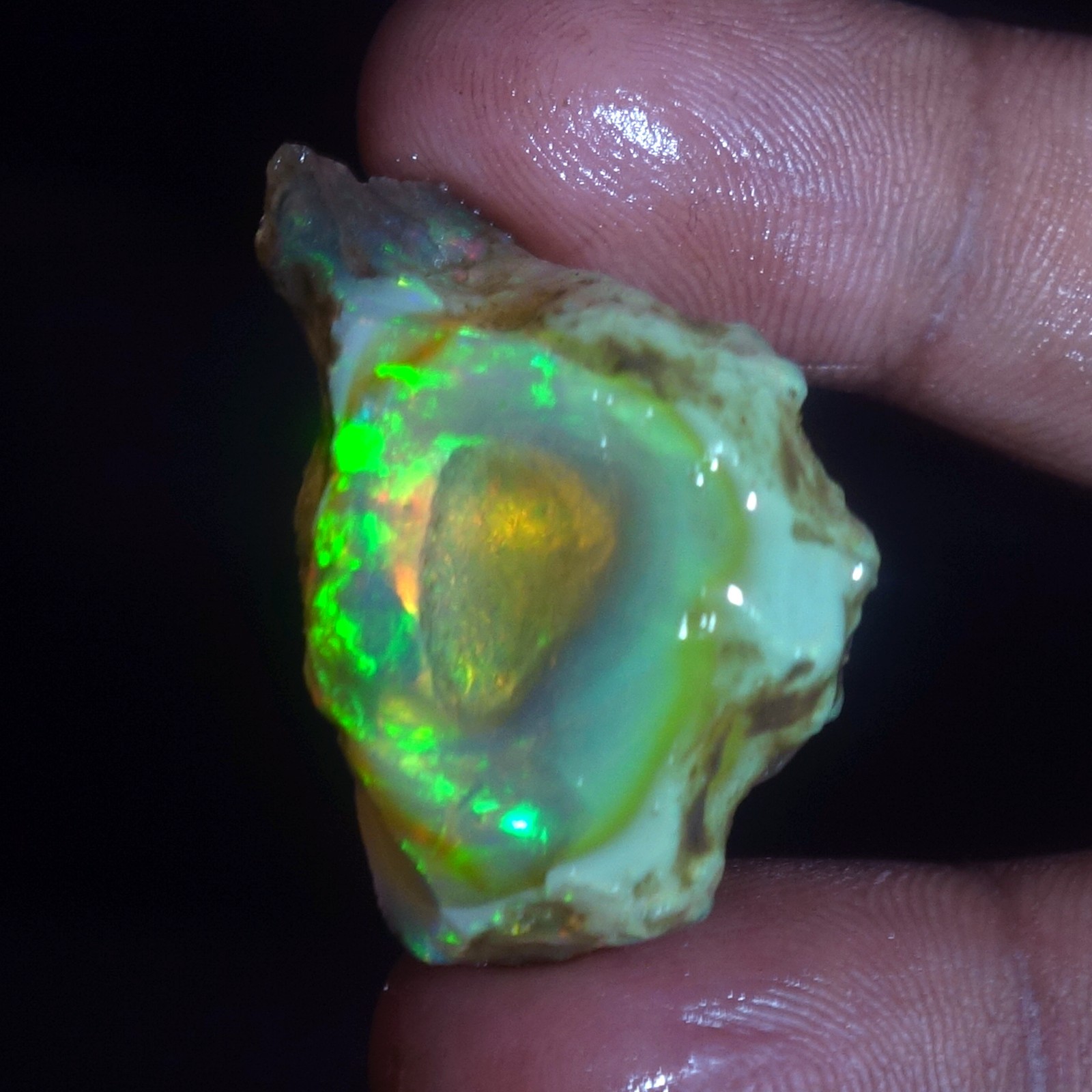AA+ Ethiopian Oli Opal Rough Entreated Welo Opal Multi Fire Color Flash 59.10Cts