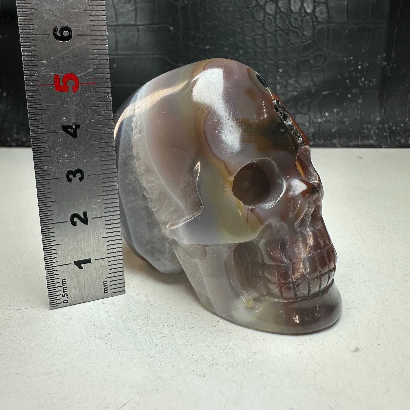 Natural Crystal Mineral Specimen. Geode Agate. Hand-carved SKULL. Statue.GIFT.cz
