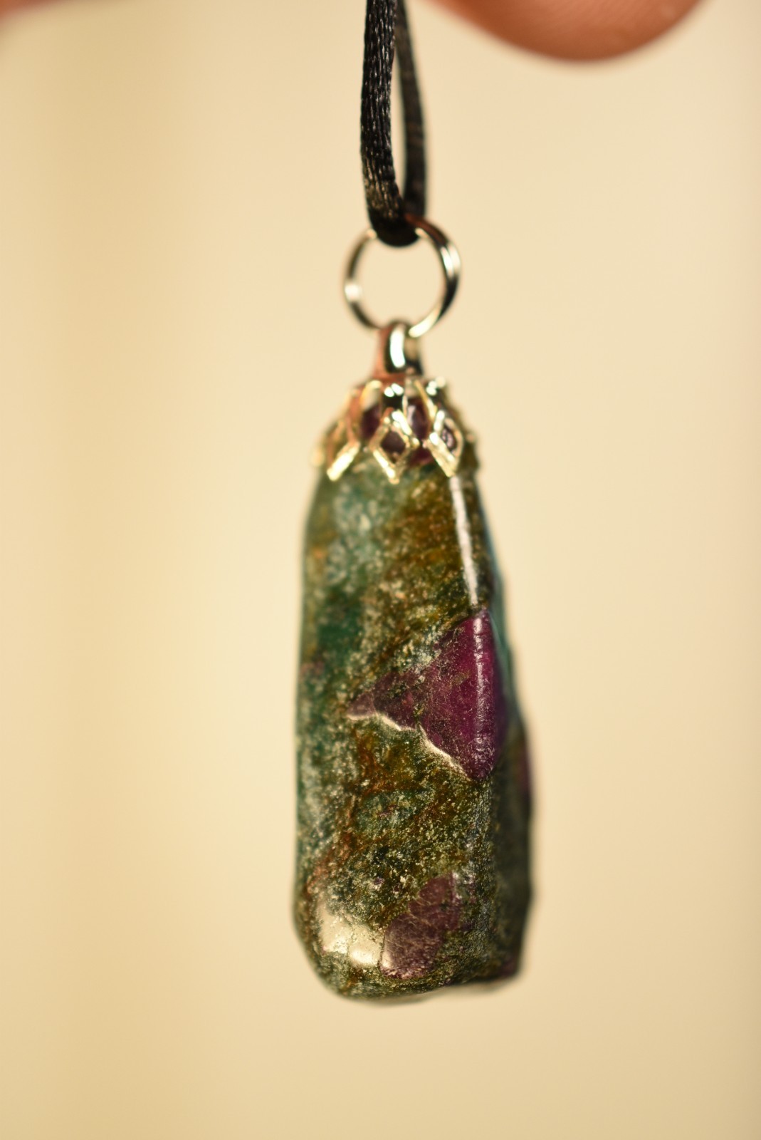 *RUBY FUCHSITE* Pendant 3.5cm 8.5g +Cord Natural Stone Australian Made