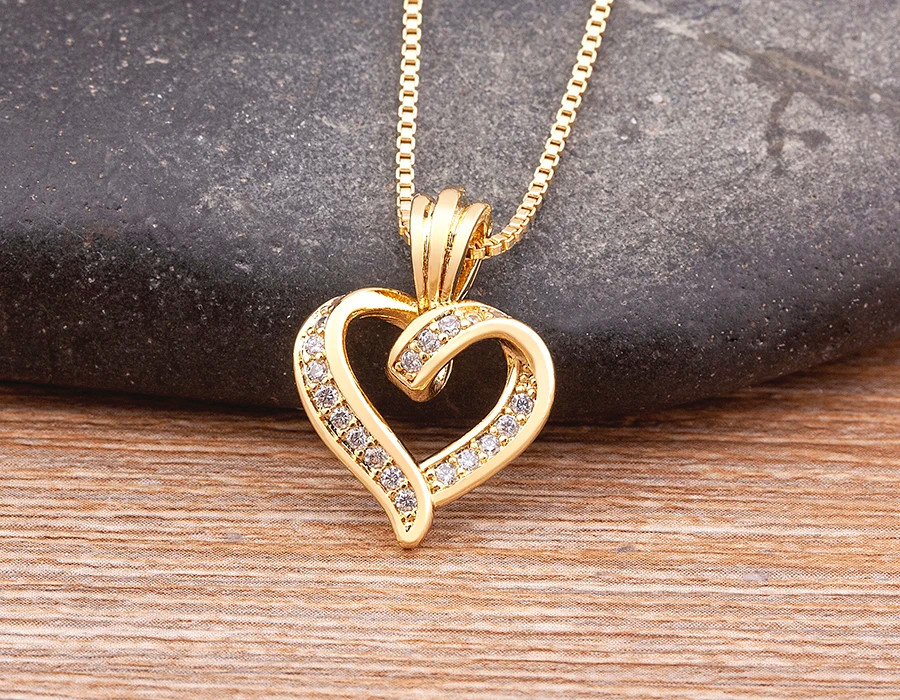 Women’s Fashion Jewelry Cubic Zircon Gold Heart Pendant Necklace Gift 1PC