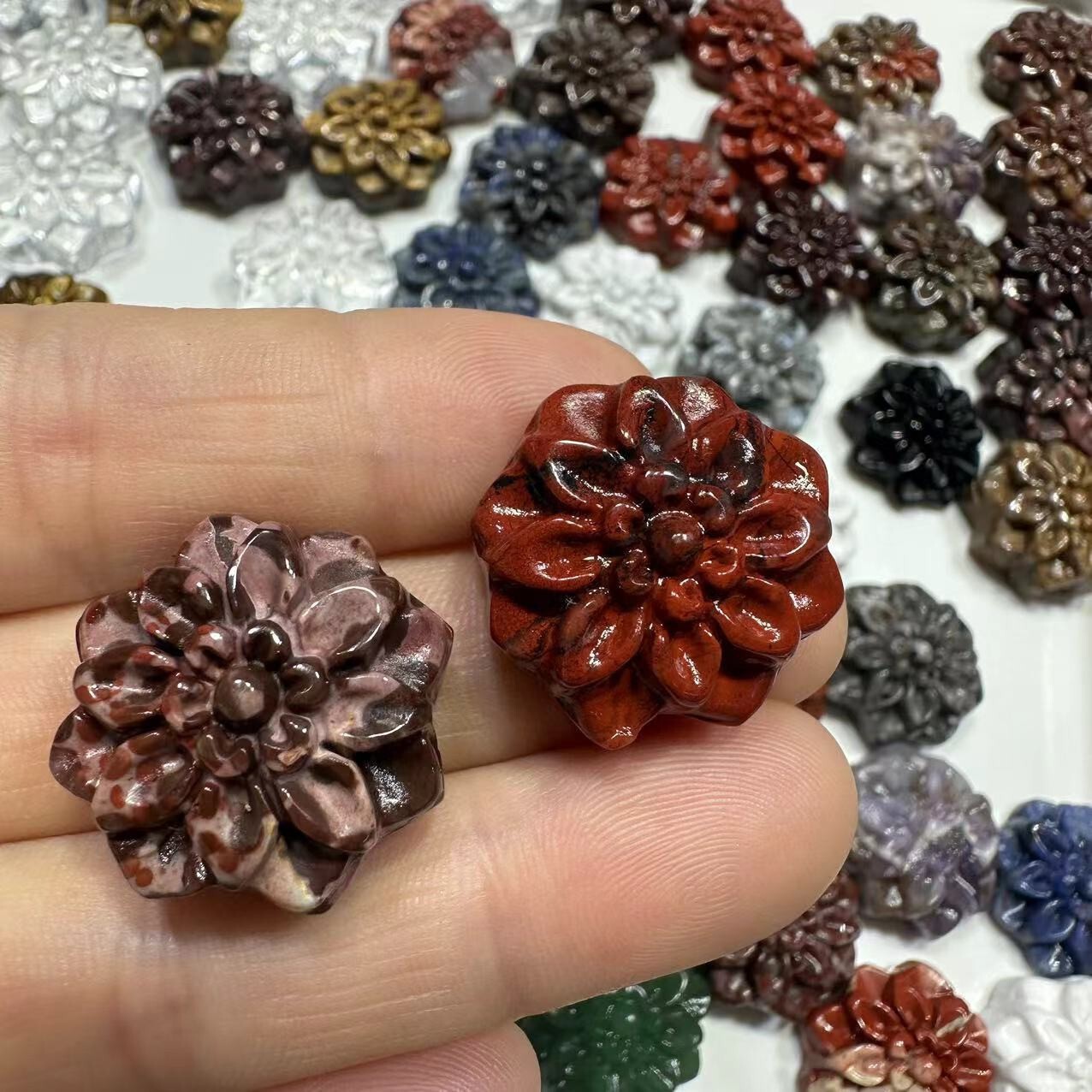 5pc Natural Mix Quartz Carved Flower Skull Crystal Reiki Healing Gem Random