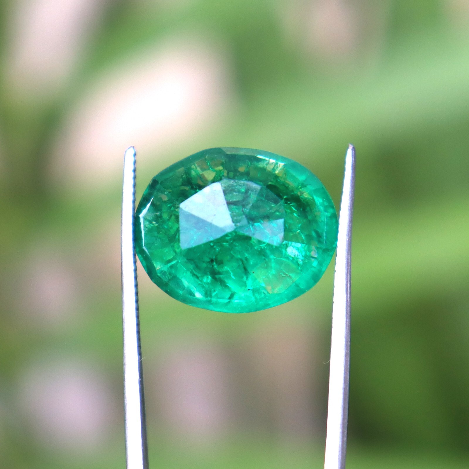 Green Emerald Certified Natural Colombian Oval Cut Loose Gemstone 10.55 Ct