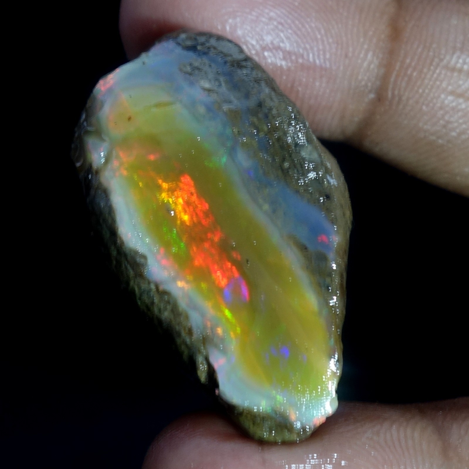 AA+ Ethiopian Opal Oil Rough Entreated Welo Fire Opal Multi Color Flash 65.10Cts