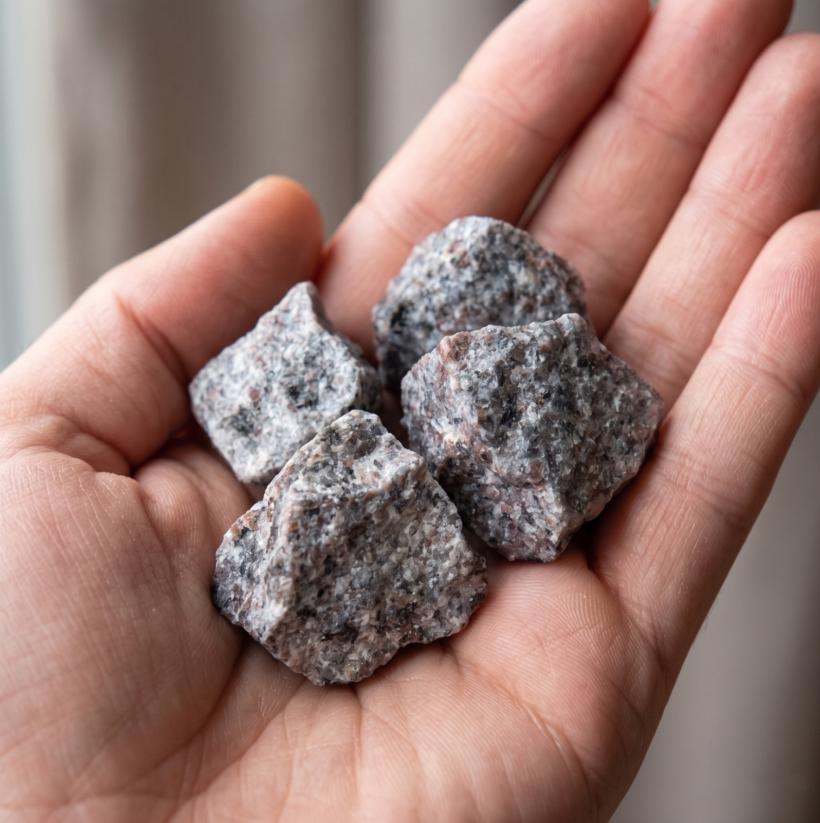 3PC Raw Natural Yooperlite Rough Stone UV Fluorescent Fire Crystal Healing Gift