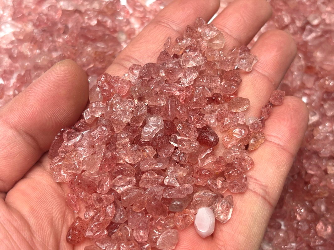 2000 Carat STRAWBERRY QUARTZ Mini Chips Tiny Gemstones Tumbled Crystal 5-8mm