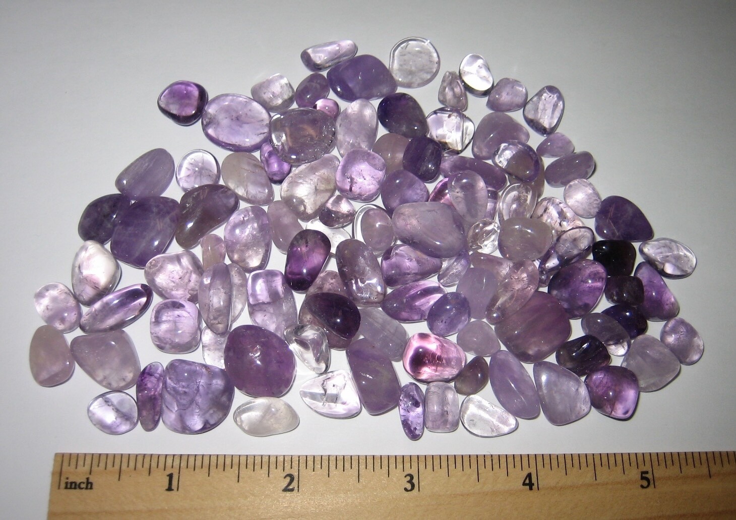 109 TUMBLED POLISHED 0.2″- 0.6″ LIGHT PURPLE AMETHYST CRYSTAL STONES ~ 145.4g *2