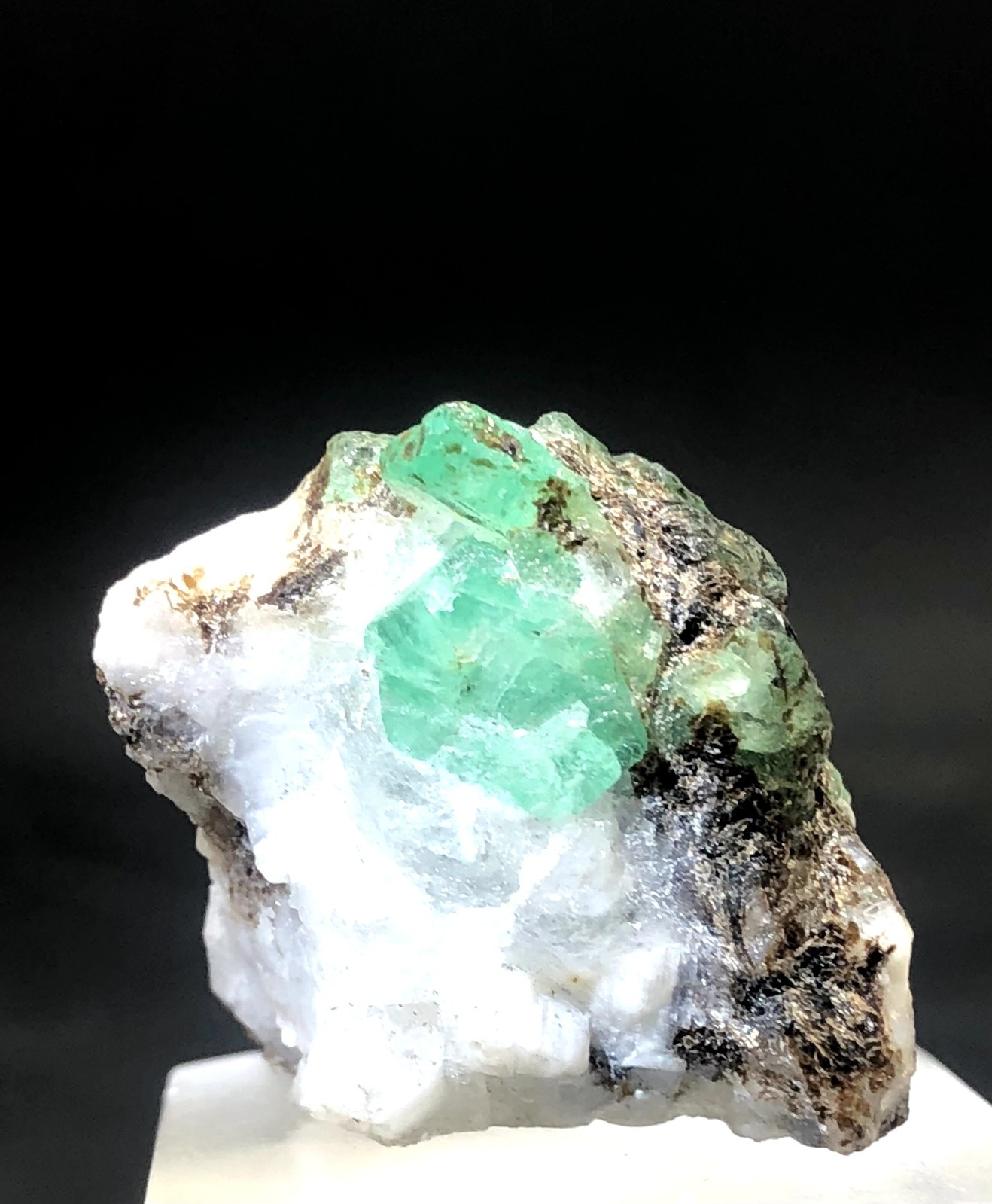 14 Grams Natural Emerald With Calcite Mineral Specimen From (Swat) Pakistan
