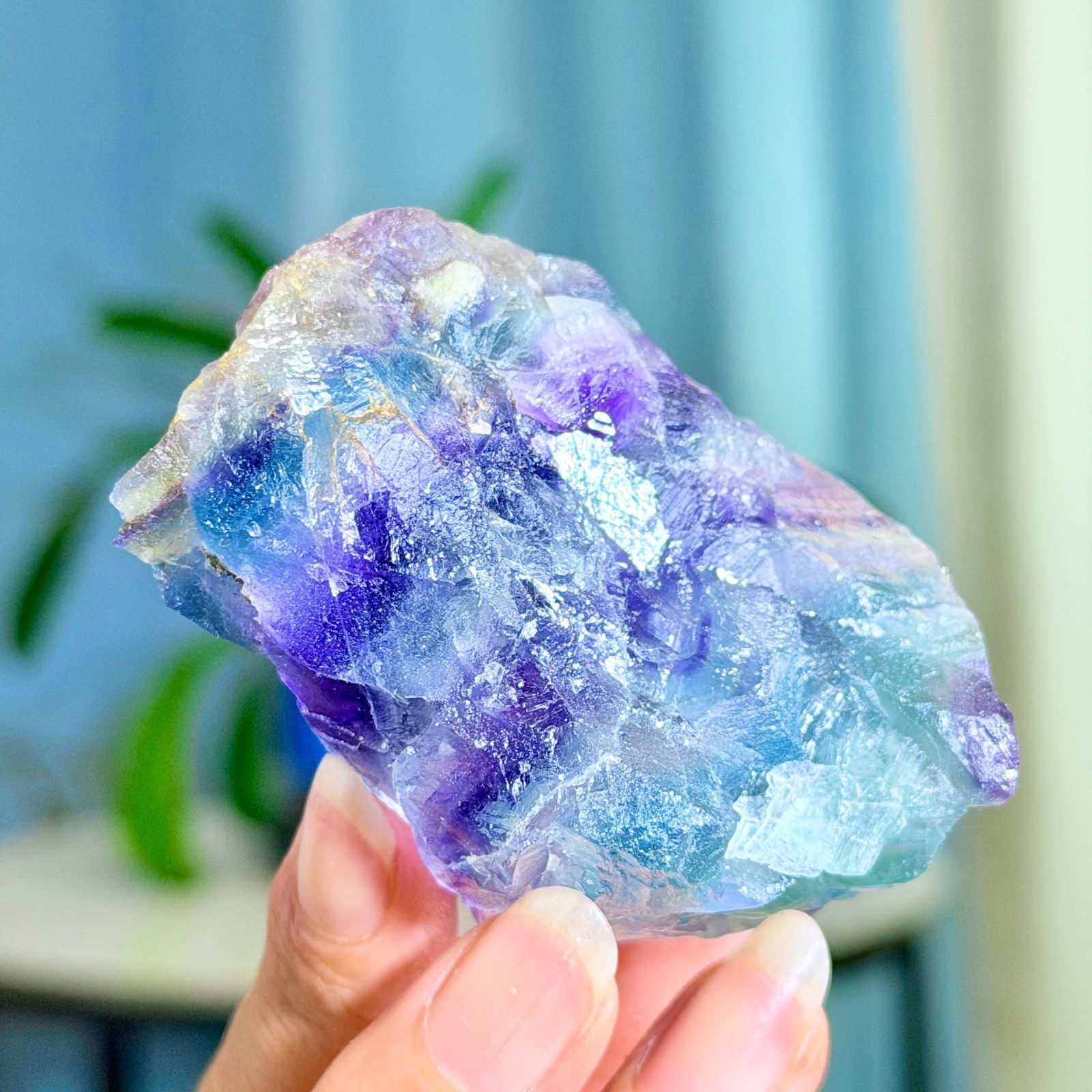 185G Rare transparent purple cubic fluorite mineral crystal sample/China