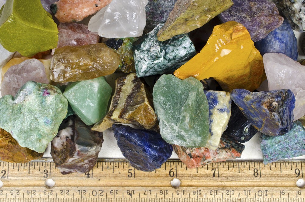 World Stone Mix – Rough Rocks for Tumbling – Wholesale Stone Crystal Mineral