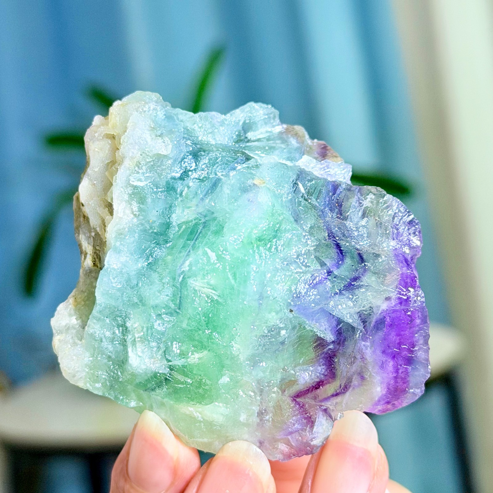182G Rare transparent green cubic fluorite mineral crystal sample/China