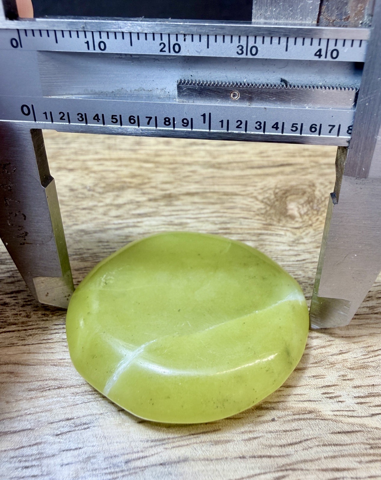 Crystal Lemon Jade Palm Stone Flat Healing Spiritual Collect yellow pocket 27g 5