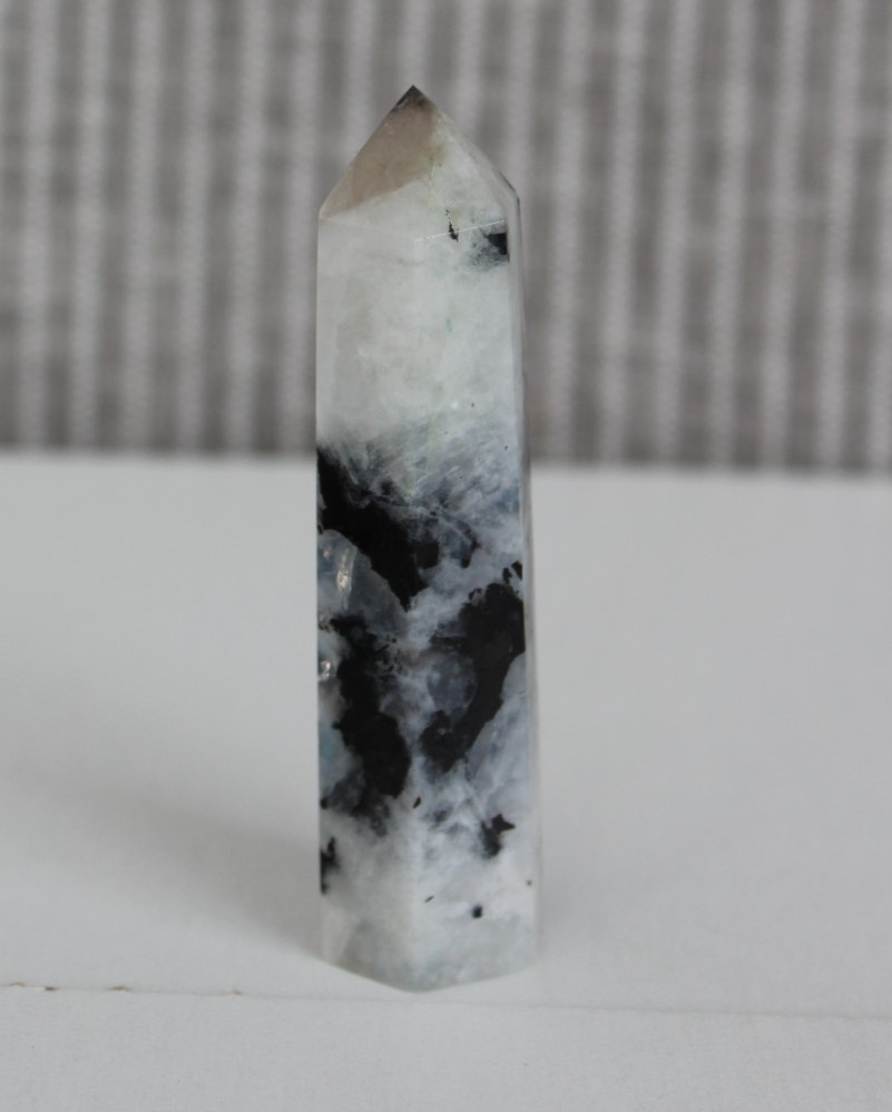 RAINBOW MOONSTONE POINT 3.40 INCHES TALL/ 75.5 GRAMS