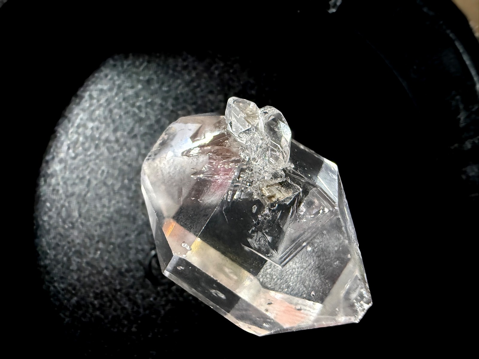 Herkimer Diamond 5.4g water-clear with inclusions, from Fonda, NY. HERK729-9