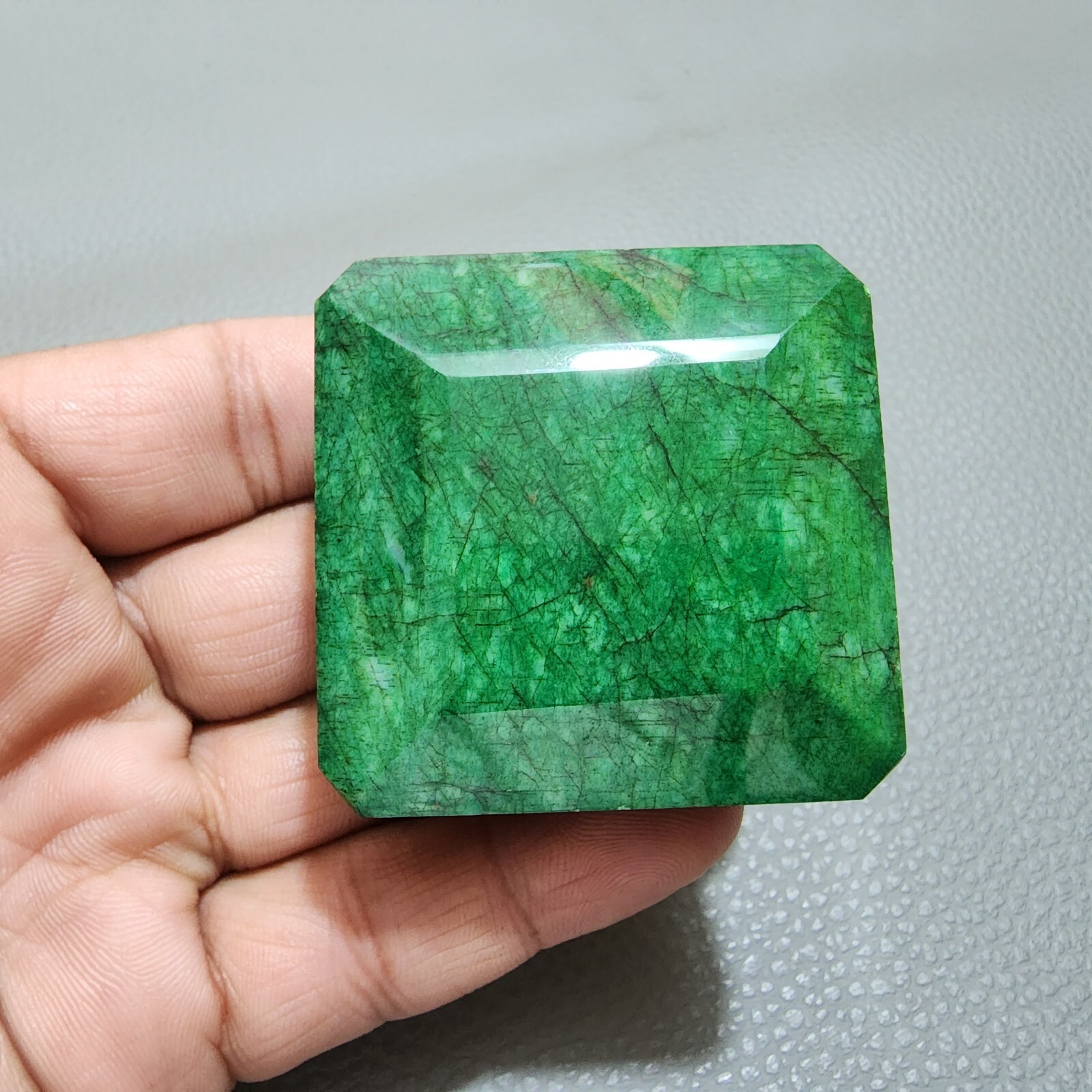 619.15 Crt Wonderful Top A+ Size Green Brazilian Emerald Loose Gemstone Jewelry