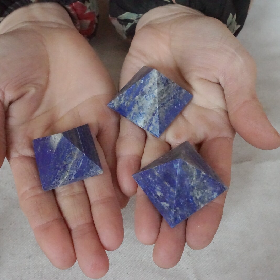 10Pcs Small Natural Lapis Lazuli & Pyrite Crystal Pyramid Points Healing 30-35mm