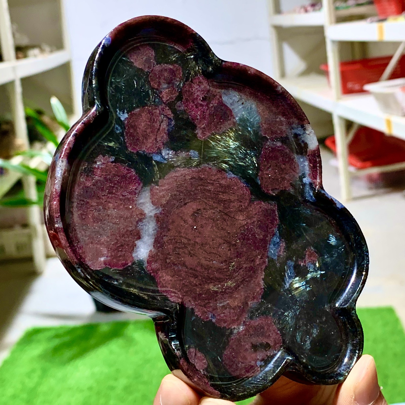 295G Natural fireworks red garnet cloud crystal quartz mineral specimen