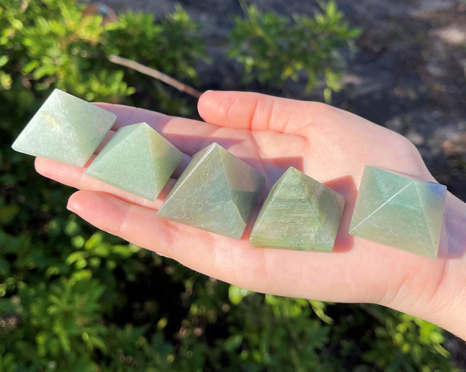 Green Aventurine Crystal Pyramid (Medium 1 – 1.25″) Reiki Healing Quartz Pyramid