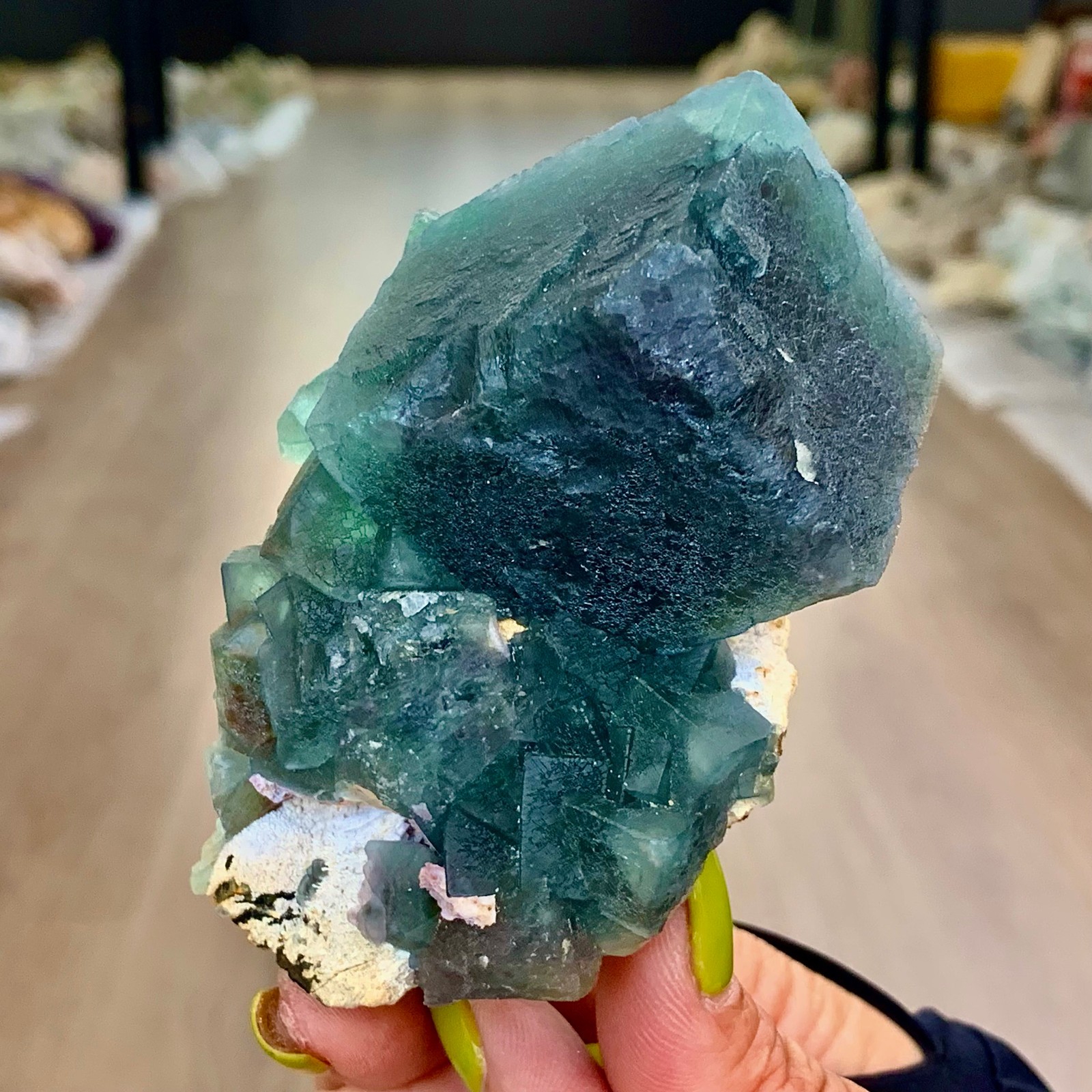 388G Rare transparent Blue green fluorite mineral crystal sample/China