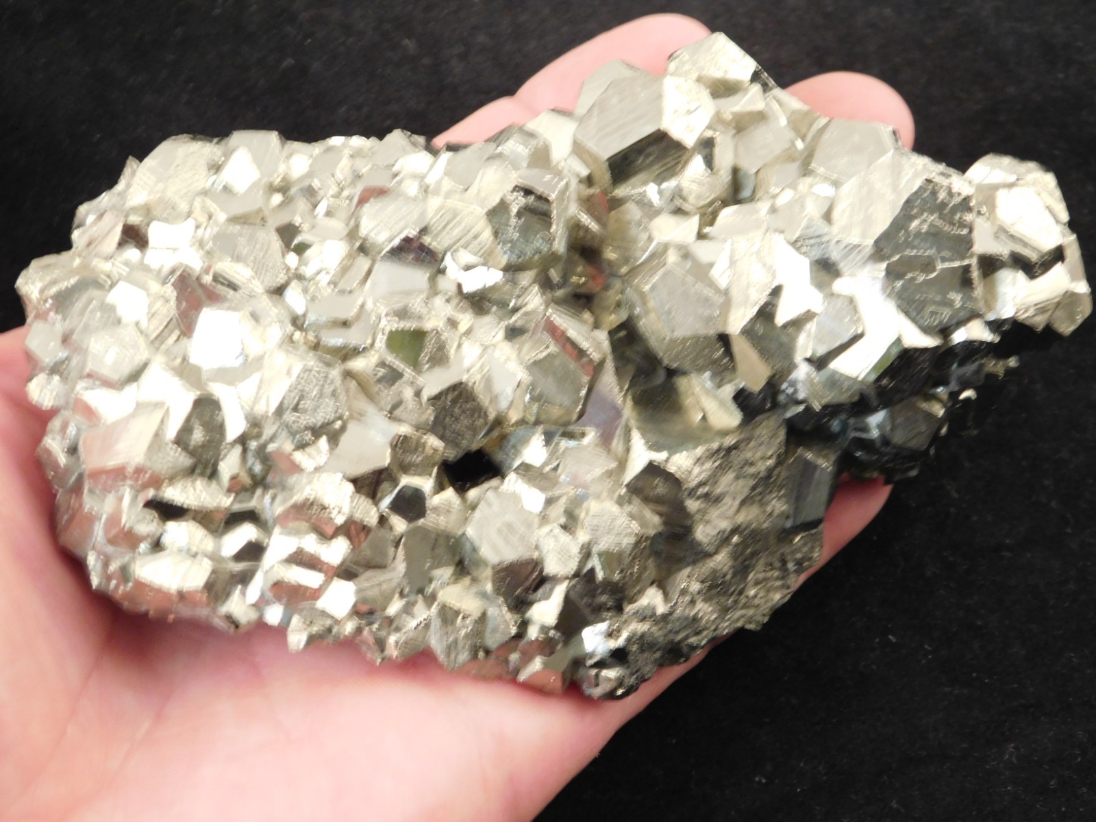 BIG! Dodecahedron PYRITE Crystal Cluster NICE! and 100% Natural Peru 850gr