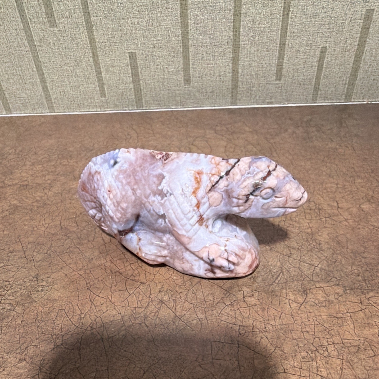 Natural agate crystal cave quartz lizard crystal hand carved-