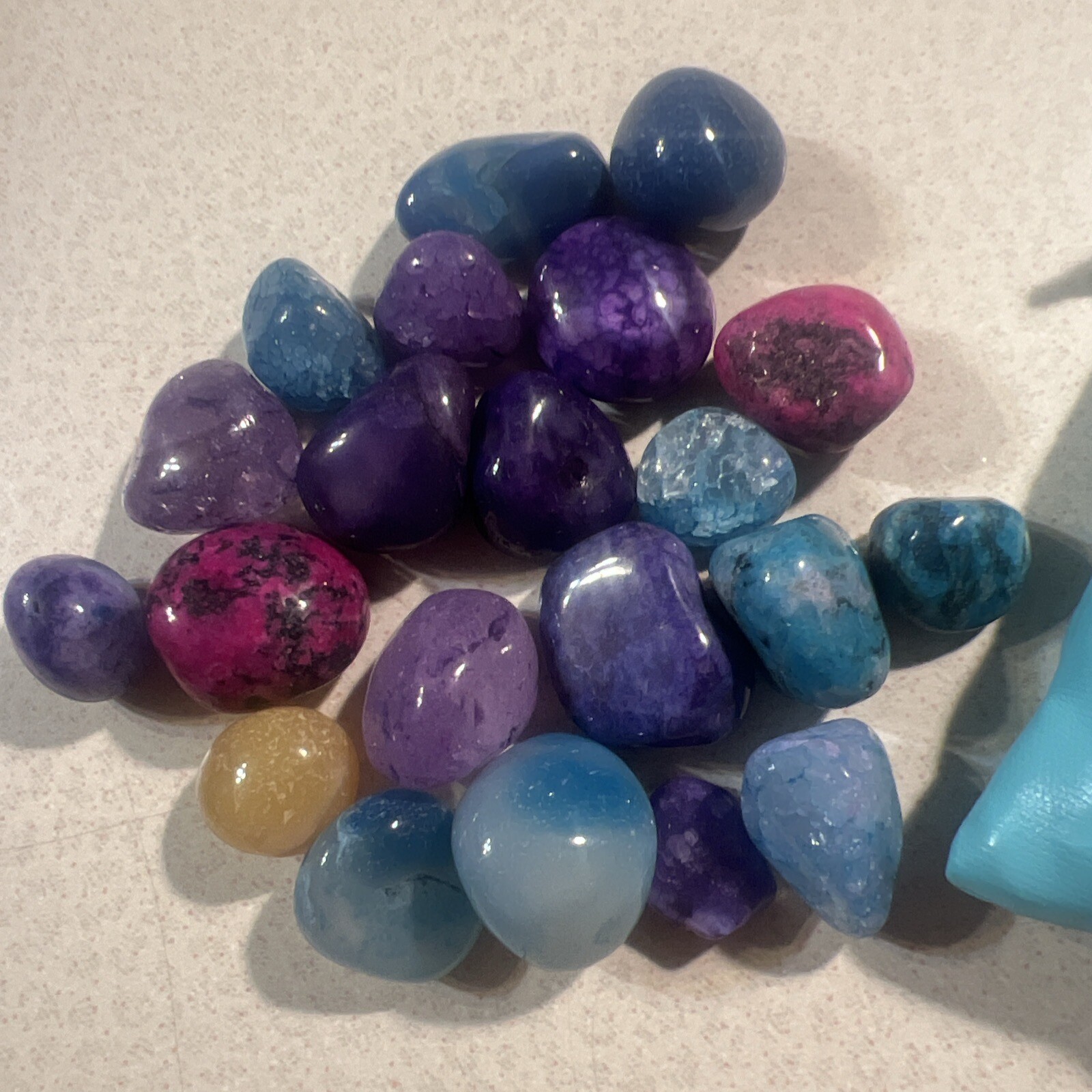 Shiny Polished Agate Crystals Tumbled Stones Dyed Rocks In Strasburg RR Bag
