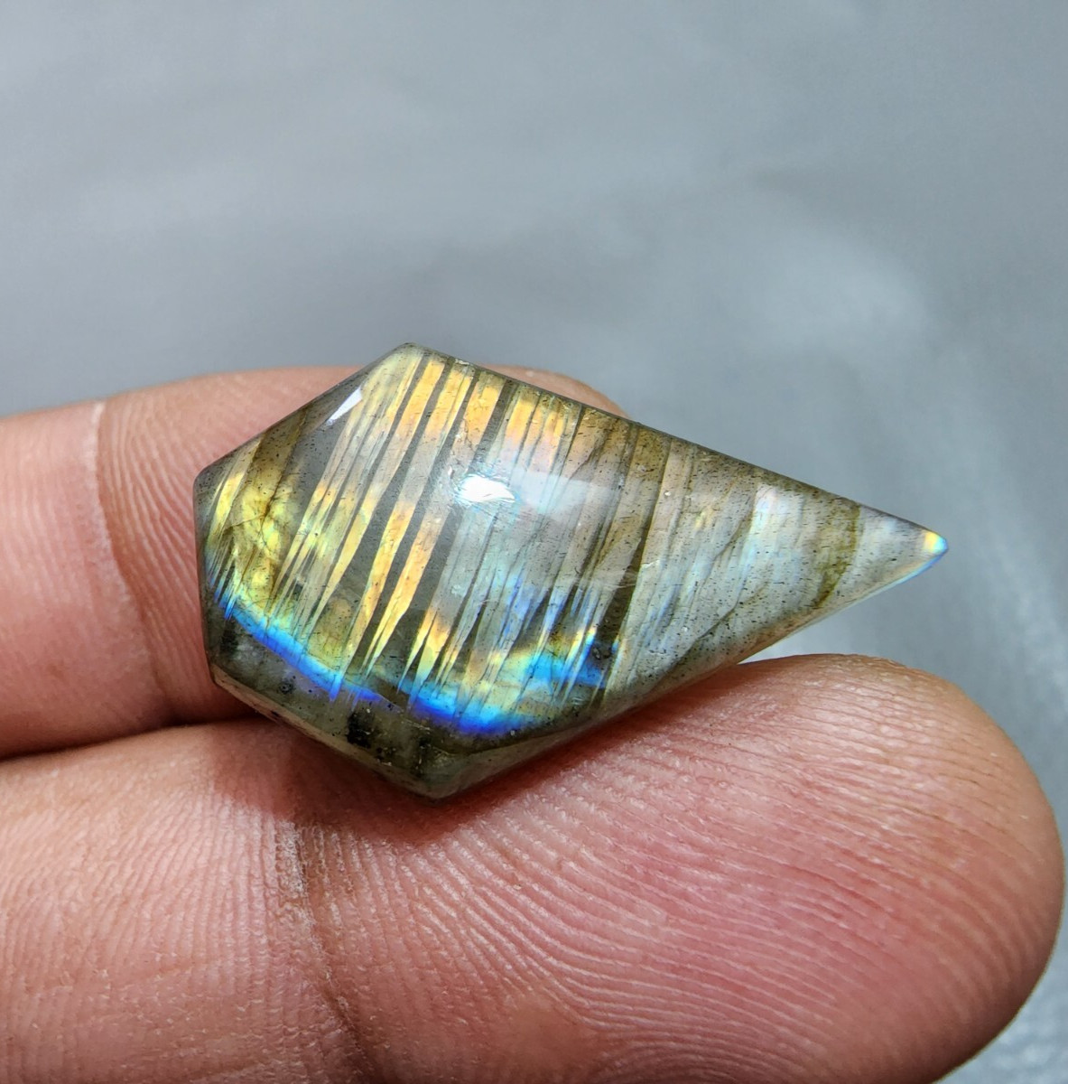 22 Crt Outstanding Labradorite Cabochon Coffin Shape Loose Gemstone For Jewelry