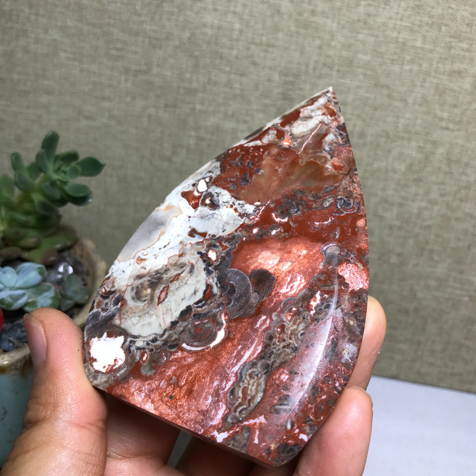 Natural Indonesian Bloodstone agate point leaf Crystal specimens 148g A5159