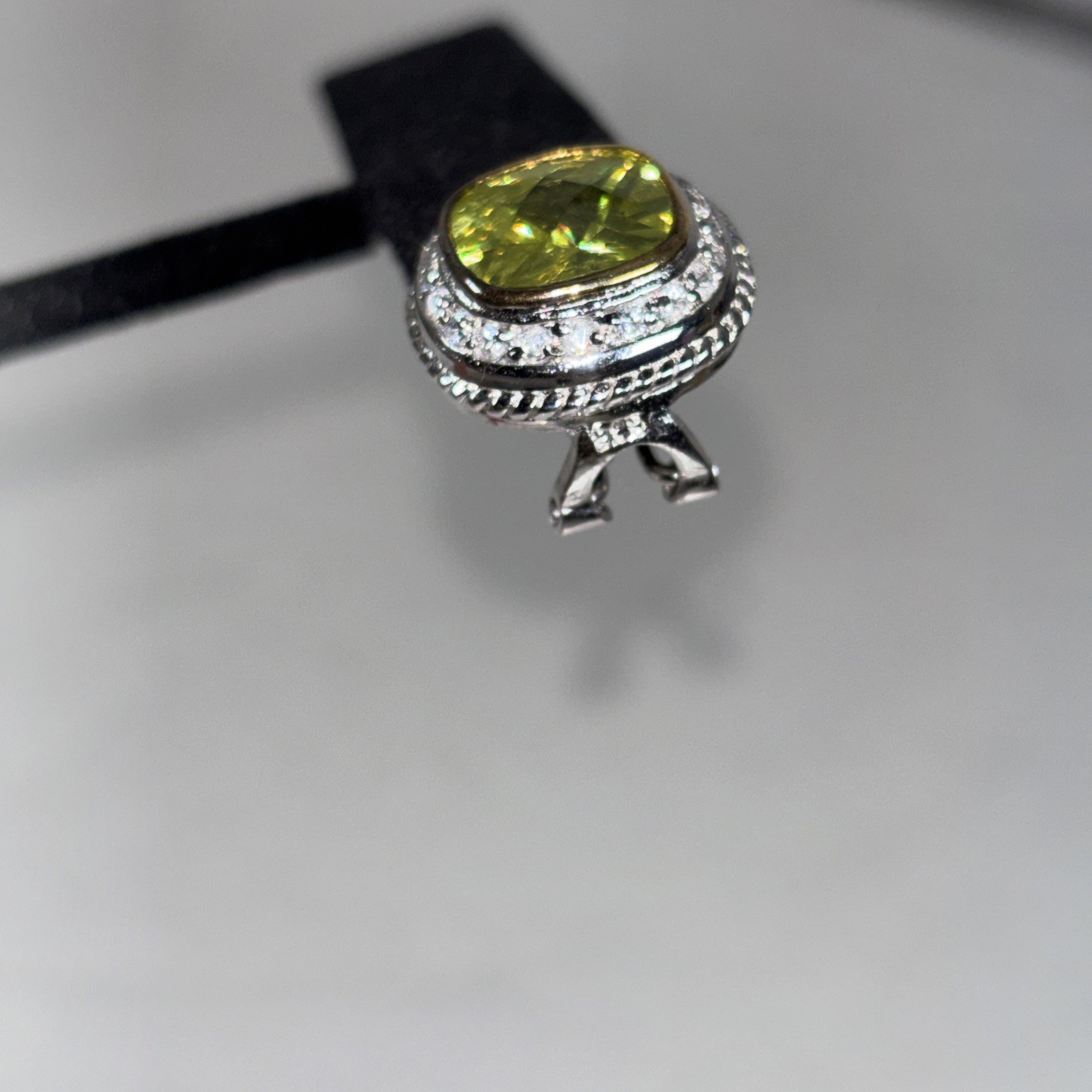 925 Sterling Silver Earrings Cushion Green Peridot Simulated Gemstone Jewelry