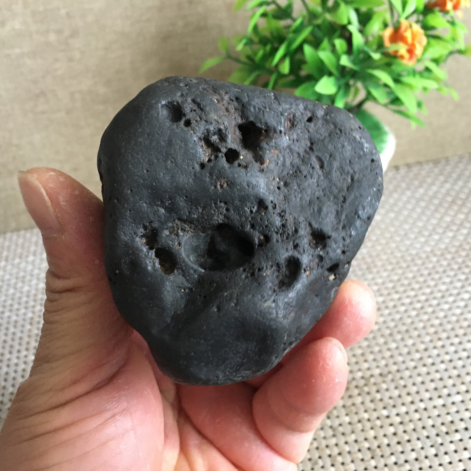 410g Natural Iron nickel Non-magnetic Meteorite Specimen from China