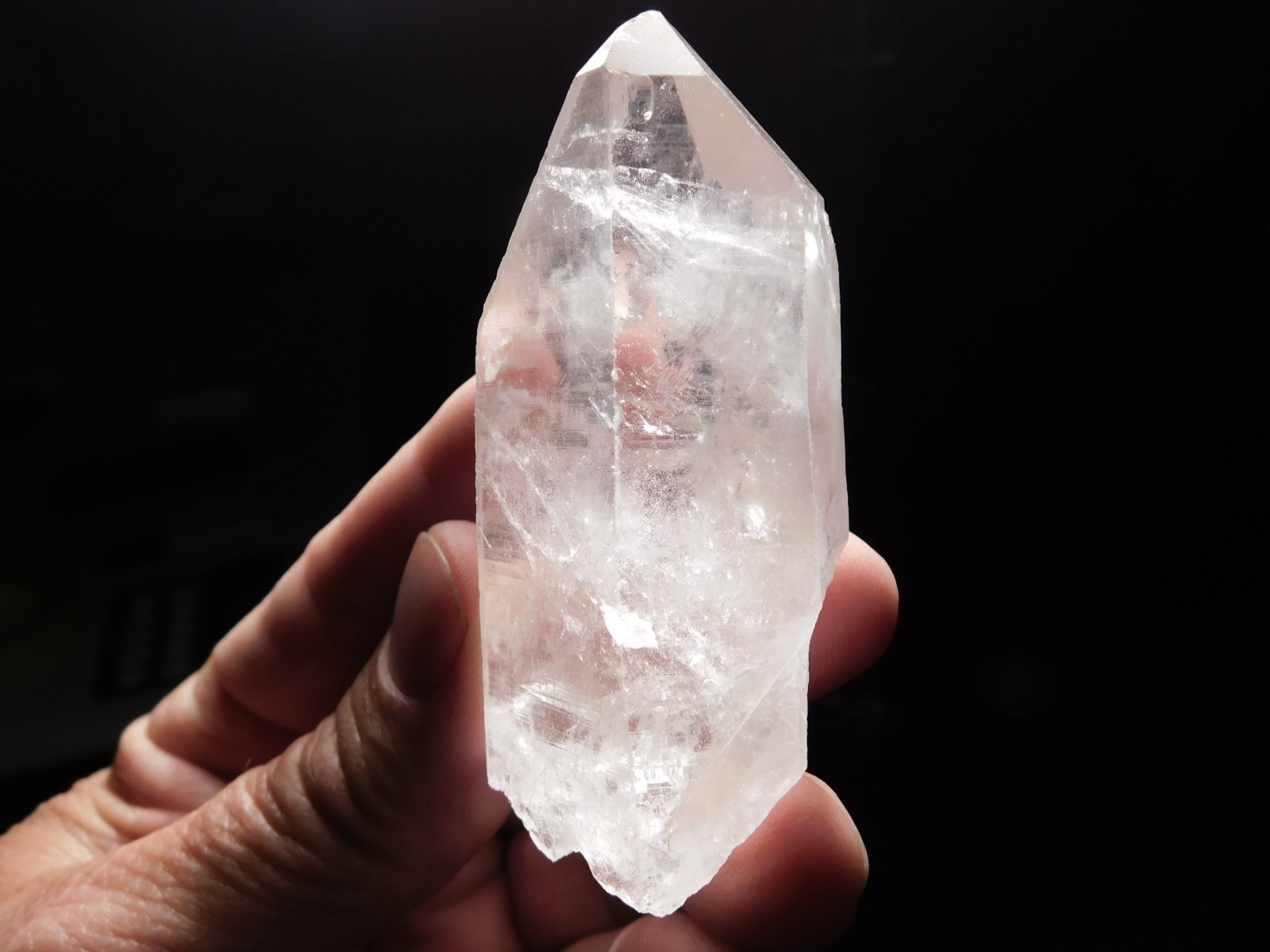 Translucent QUARTZ Crystal 100% Natural Brazil 98.9gr