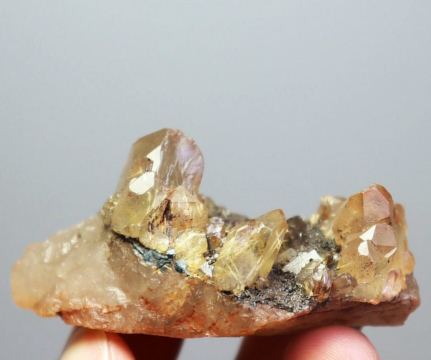 Natural Original Golden Hair Rutilated Quartz Crystal Cluster Mineral Specimen