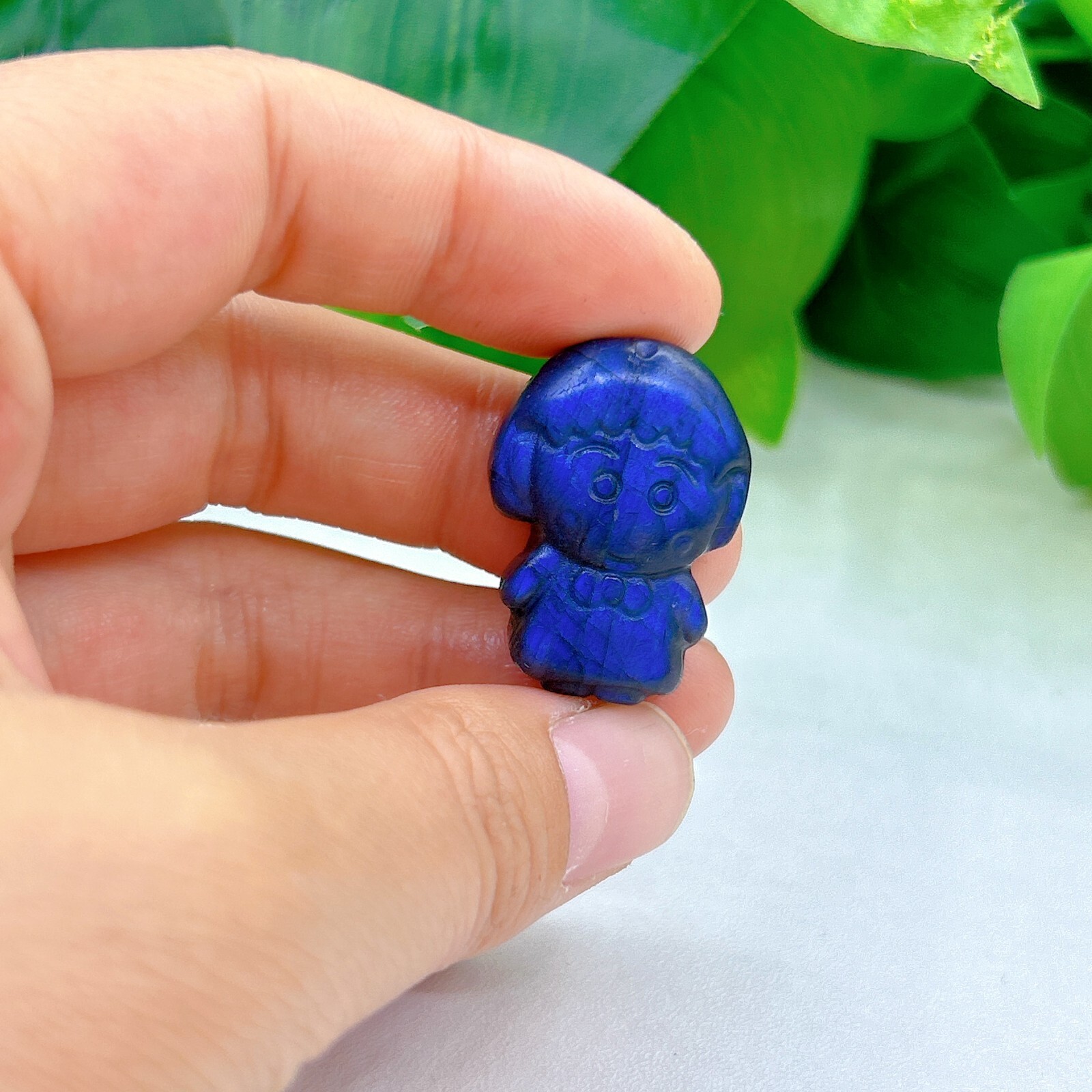 Natural labradorite Chibi Maruko Hand Carved crystal crystal Healing