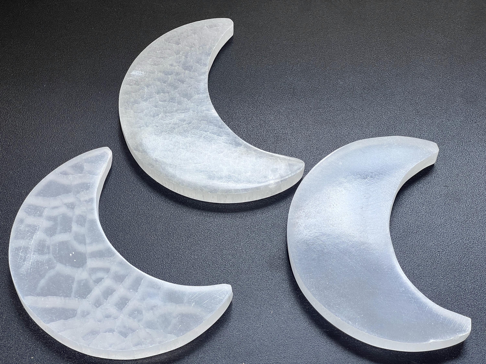 Selenite Crystal Crescent Moon Plate (6 Inches) Carving Gemstone Home Decor