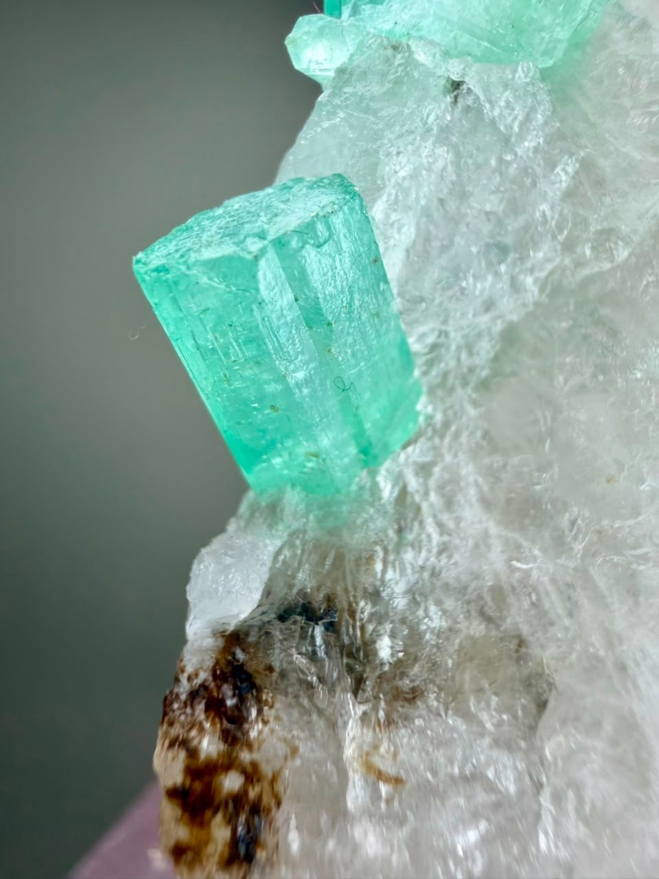 234Ct ,Eye Clean!! Natural Chitral Emerald Crystals on Quartz From KPK Pakistan