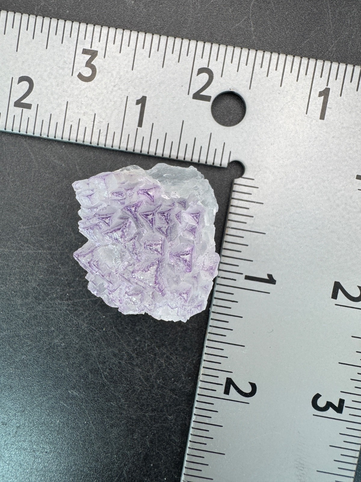 6836 NEW Database Fluorite Purple Triangle Yun Nan in Perky Box 34g