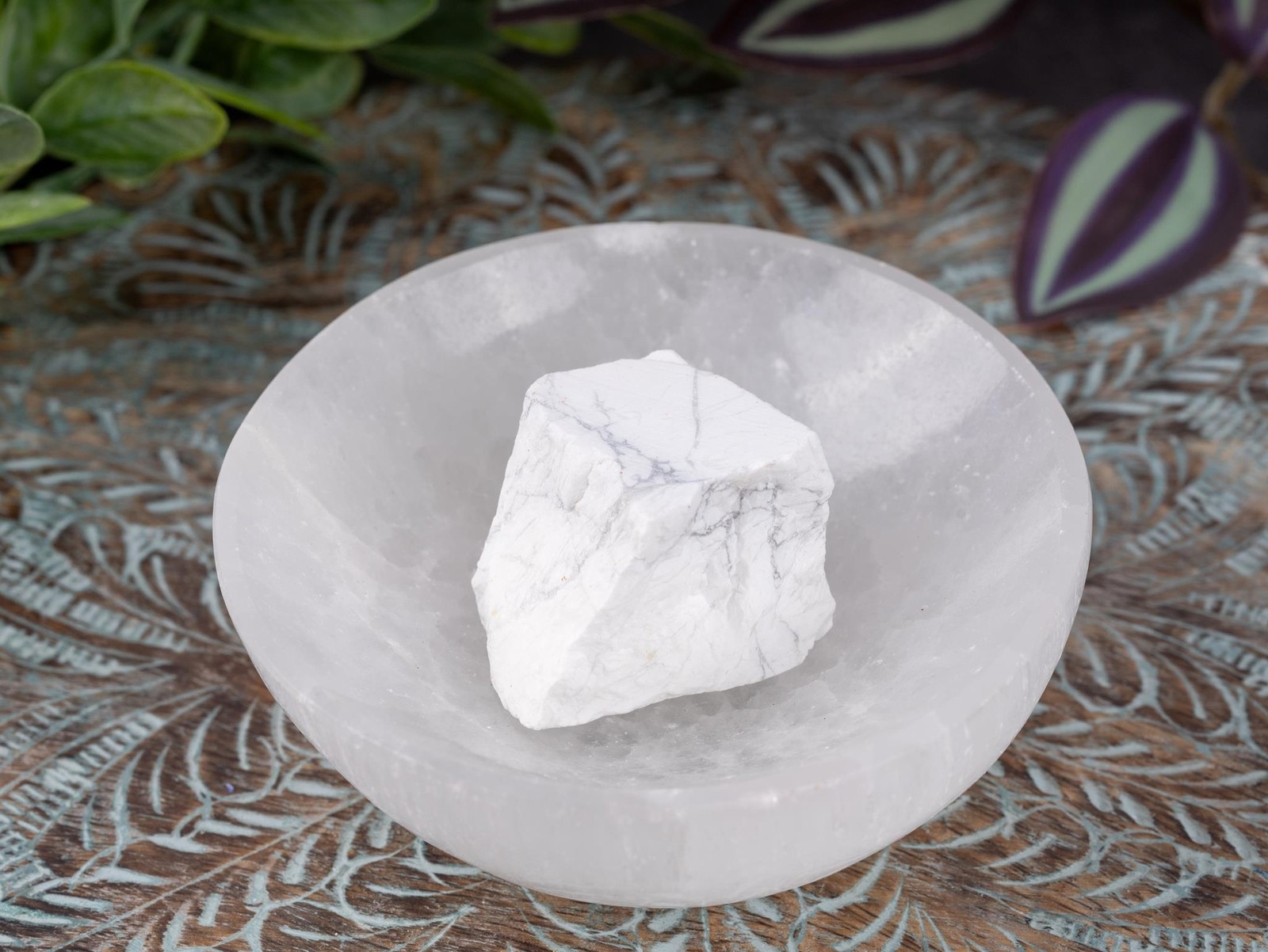 White Howlite Raw Crystal Stone – Healing Crystals and Stones for Meditation, Re