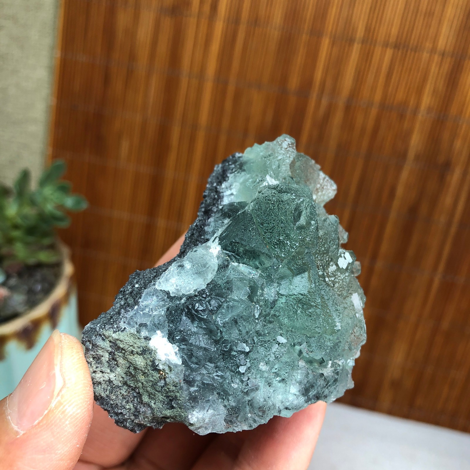 61-42-30mm Rare Natural Green Calcite fluorite Mineral Specimen 85g A6126