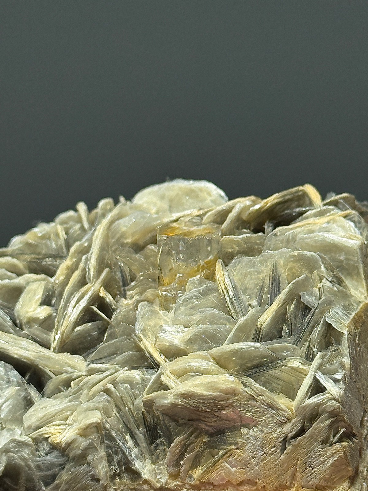 185g Natural Aquamarine Crystal Mineral Specimen From Afghanistan