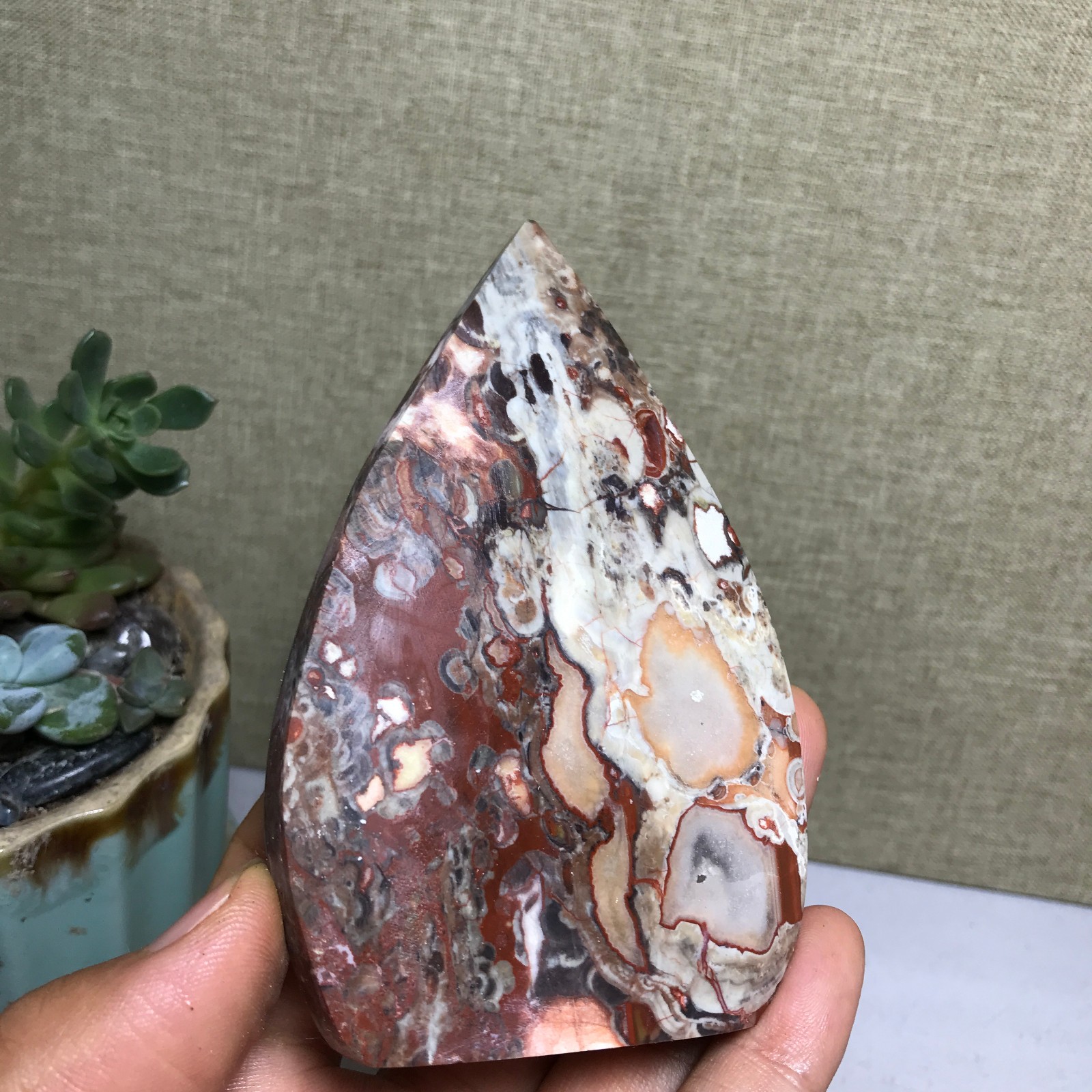 Natural Indonesian Bloodstone agate point leaf Crystal specimens 148g A5159