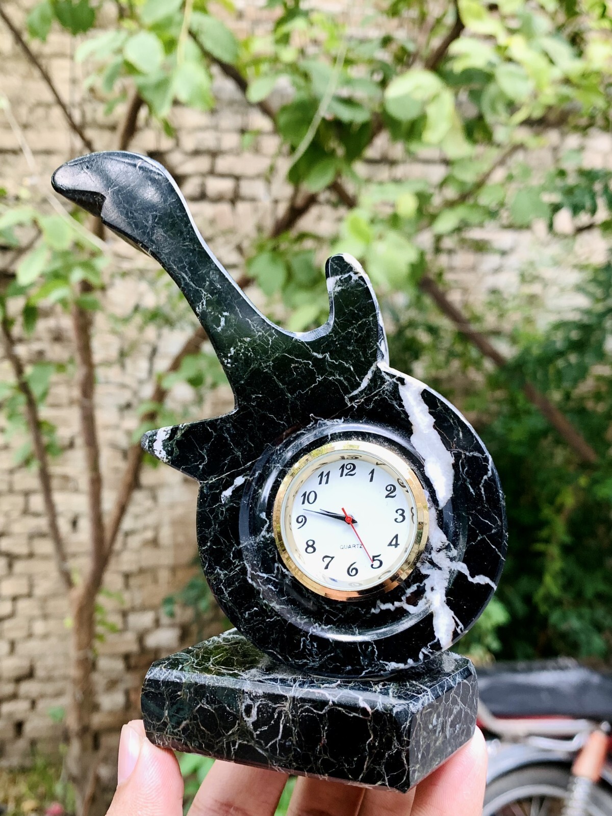 Home Decor Very Unique Table Piece Jasper Guitar Clock – 275 Gram