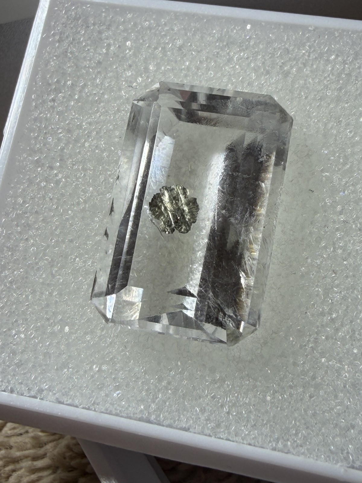 Quartz crystal with pyrite 21.5 x 14 mm 21.09 ec