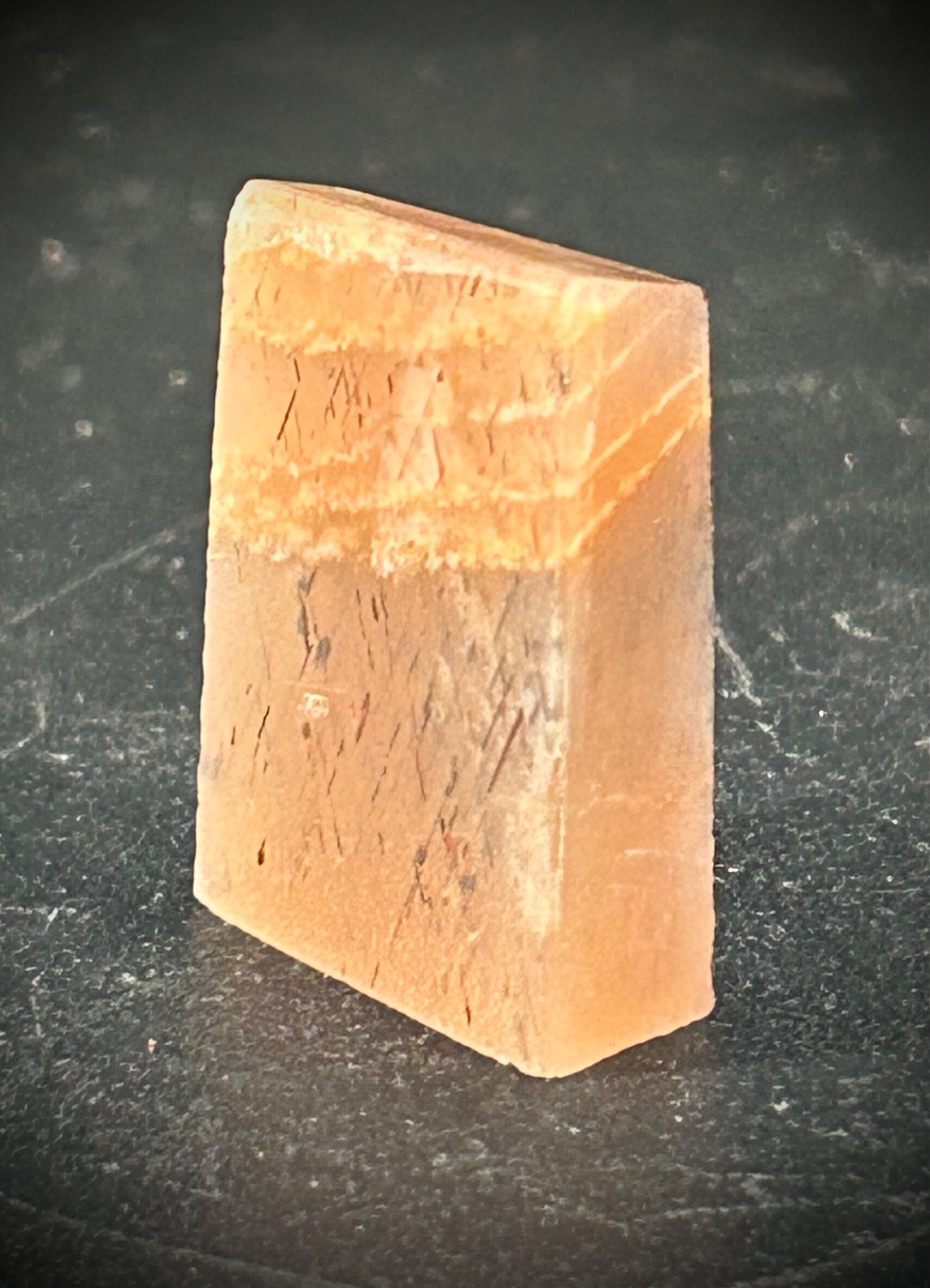 0.97″ Rare Rainbow Lattice Sunstone 7 grams (35 ct)