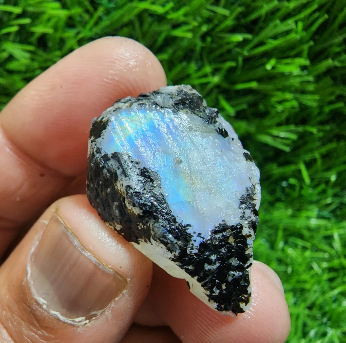 100% Natural Ultimate Rainbow Moonstone Raw 50 Crt Moonstone Rough Jewelry