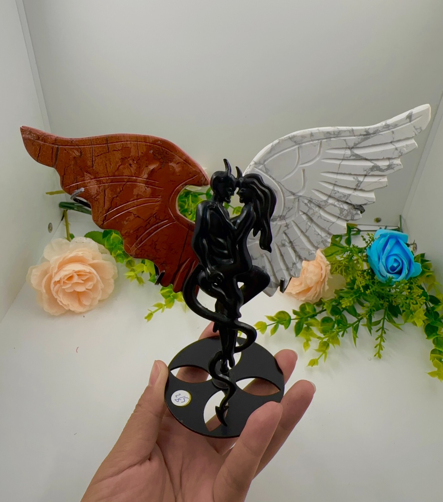Natural Devil wings Howlite/Red Jasper Devil wings with stands angel wing 1pcs